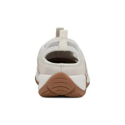 Earthen Walking Shoes