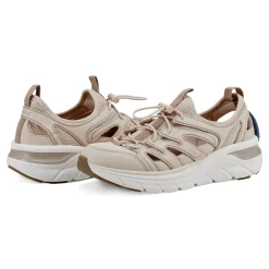 Metri Slip On Walking Shoes